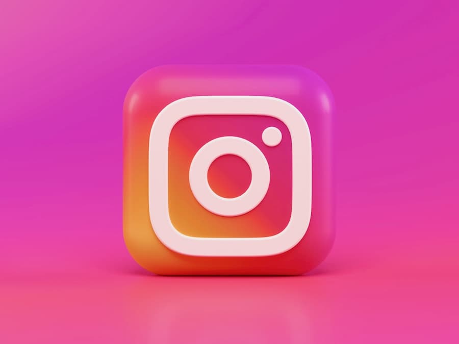 Social Media & Community